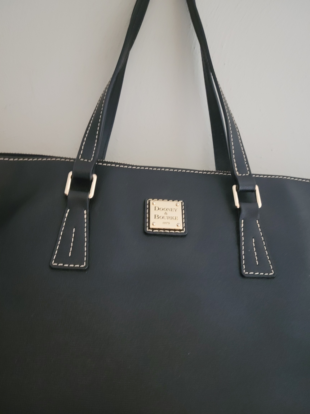Dooney & Bourke Black Saffiano Large Tote, 18" X 11" With Dust Bag Brielle Style